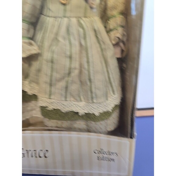 Collector's Edition 16" Porcelain Doll GRACE/ Country Chic Vintage - Picture 4 of 6